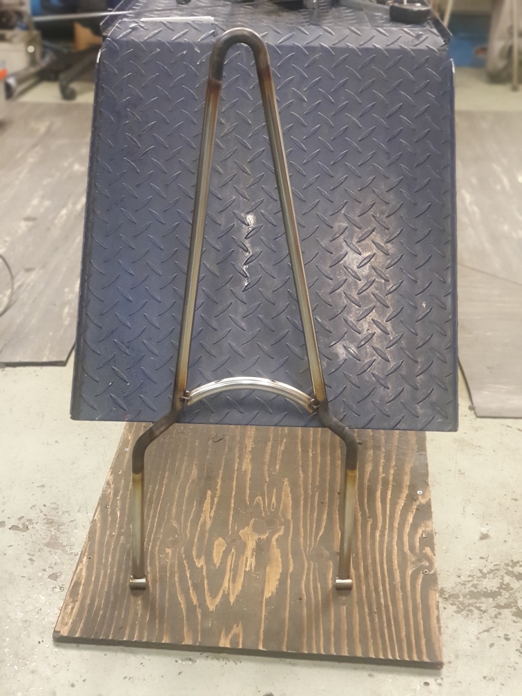 Sissybar klar för polering